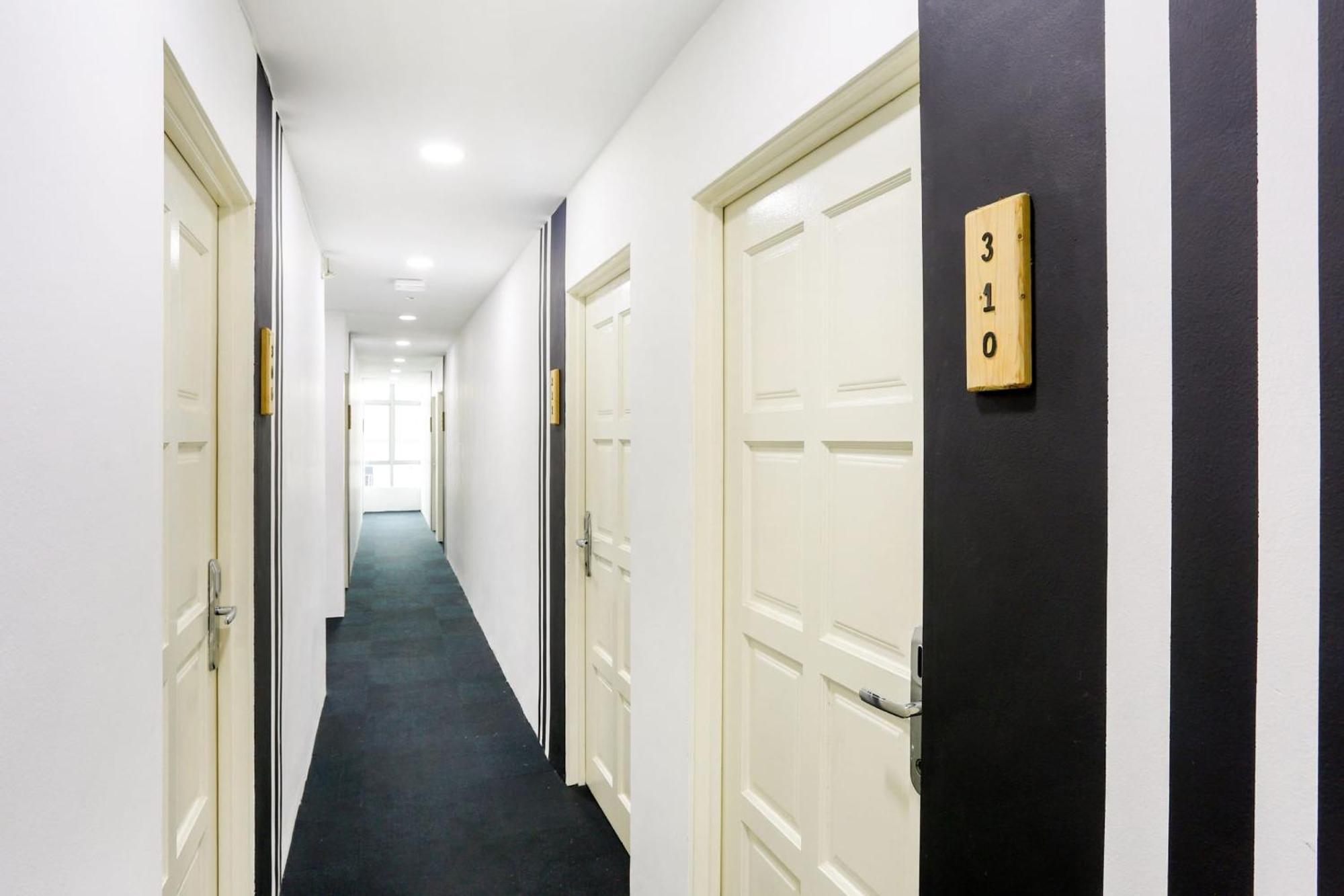 Oyo 90460 Hotel Kl2F Rest & Go Shah Alam Eksteriør billede